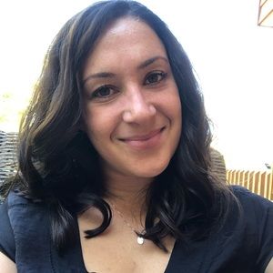 Meet your Posher, Leona